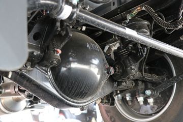 �й�����HOWO С˧ 130���� 4X2 3.6�׵�������С��(Һɲ)(ZZ1047F3111F145)ͼƬ