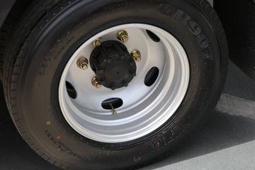 �й�����HOWO С˧ 130���� 4X2 3.6�׵�������С��(Һɲ)(ZZ1047F3111F145)ͼƬ