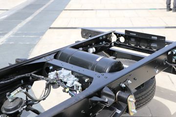 �й�����HOWO С˧ 130���� 4X2 3.6�׵�������С��(Һɲ)(ZZ1047F3111F145)ͼƬ