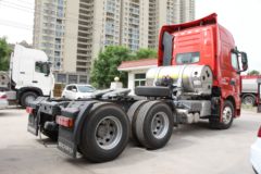 中国重汽 HOWO TH7重卡 460马力 6X4 LNG牵引车(国六)(ZZ4257V384HF1LB) 中国重汽 HOWO TH7重卡 460马力 6X4 LNG牵引车(国六)(ZZ4257V384HF1LB)