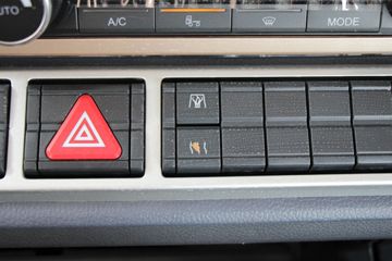 �й����� HOWO TH7�ؿ� 460���� 6X4 LNGǣ����(����)ͼƬ