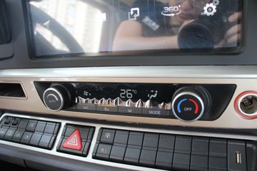 �й����� HOWO TH7�ؿ� 460���� 6X4 LNGǣ����(����)ͼƬ