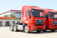 上汽红岩牵引车雷霆一口价，让利2万，机不可失