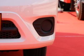 福田祥菱底盘&nbsp;扫路车外观图片