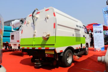福田祥菱底盘 扫路车外观图片