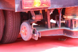 福田祥菱底盘&nbsp;扫路车底盘图片