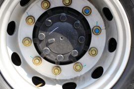 东风商用车底盘&nbsp;吸尘车底盘图片