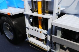 上汽跃进底盘&nbsp;垃圾运输车上装图片