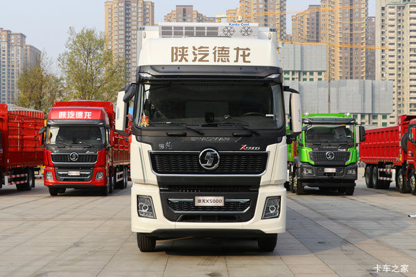 陕汽重卡 德龙X5000 绿通版 460马力 8X4 9.4米 AMT自动挡冷藏车(国六)(SX5319XLCXD456F1)