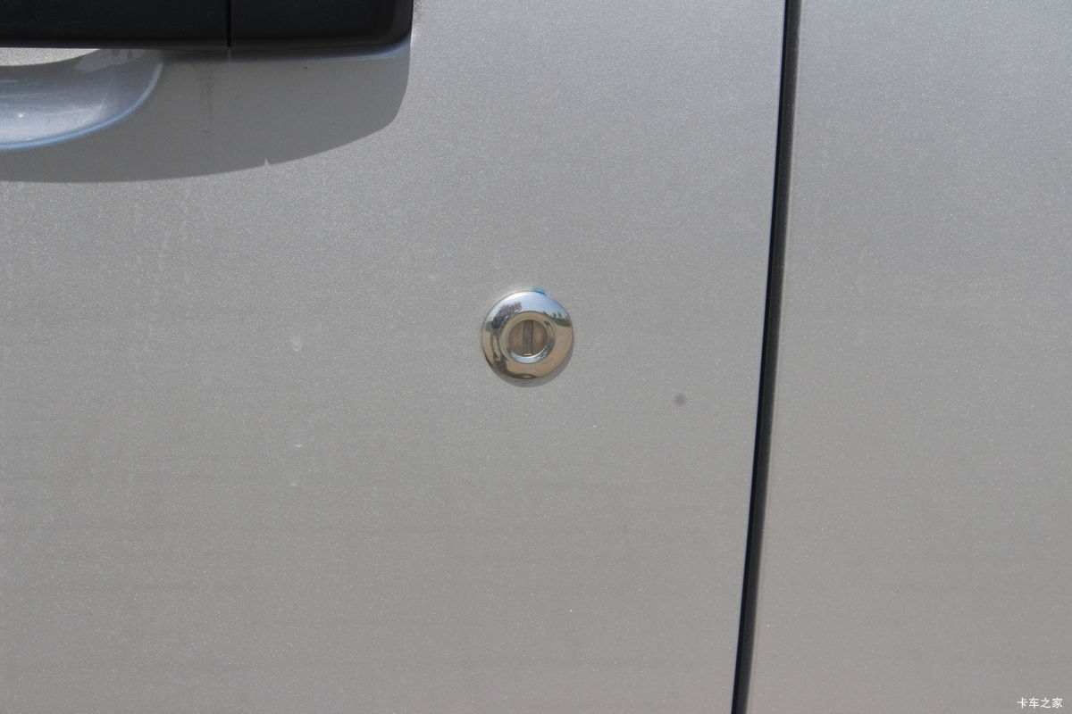 ����С�� C71 LV1��ţ�ӳ��� 2.0L 142���� 3.3�׵�������΢��(����)(DXK1021TC3HL)���                                                