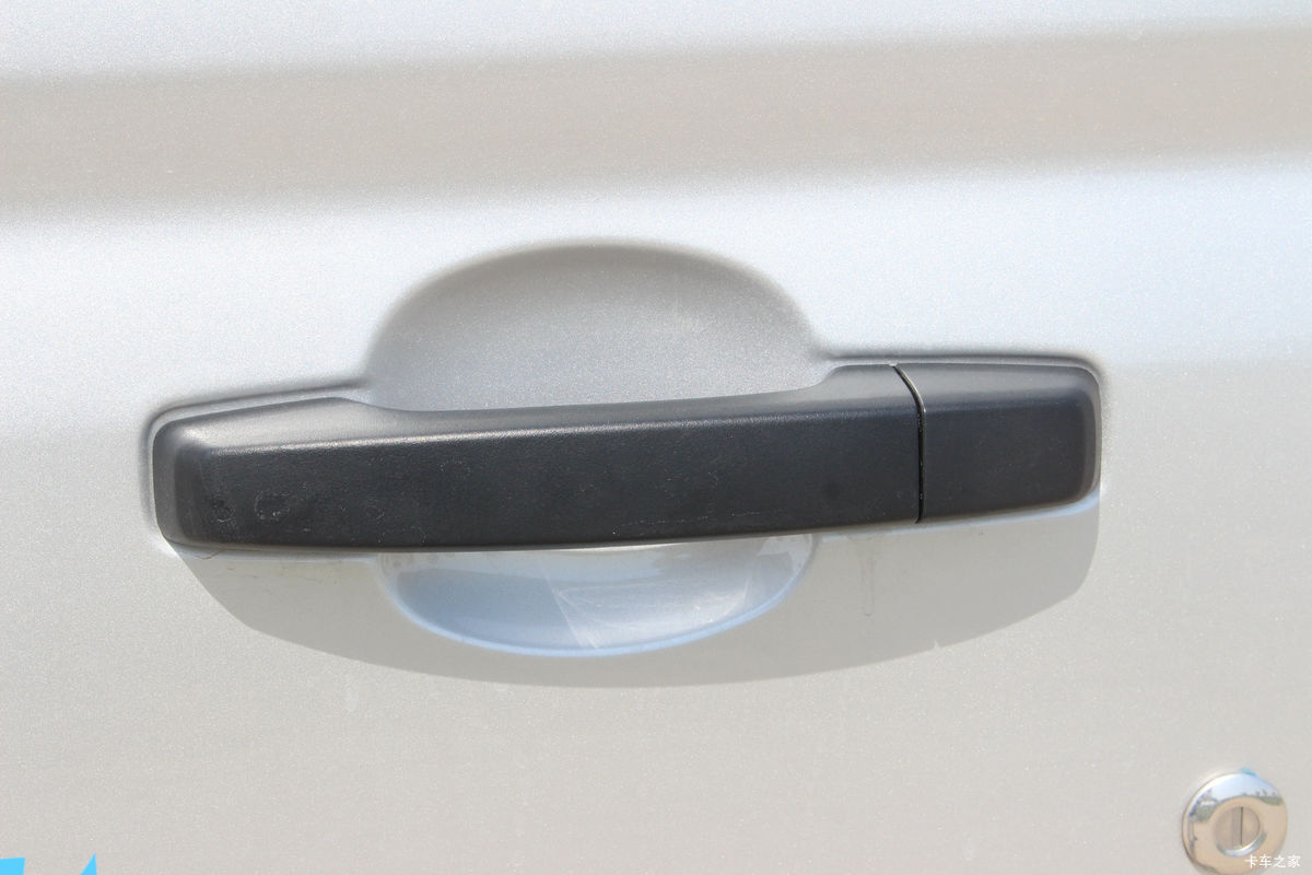 ����С�� C71 LV1��ţ�ӳ��� 2.0L 142���� 3.3�׵�������΢��(����)(DXK1021TC3HL)���                                                