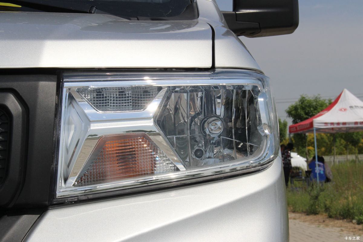 ����С�� C71 LV1��ţ�ӳ��� 2.0L 142���� 3.3�׵�������΢��(����)(DXK1021TC3HL)���                                                