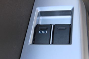 ����С�� C72 LV0��ţ�ӳ��� 2.0L 142���� 2.6��˫������΢��(����)ͼƬ