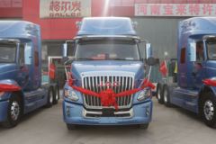 江淮 格尔发V7重卡 510马力 6X4 AMT自动挡长头牵引车(HFC4253P14K8E33S8V)