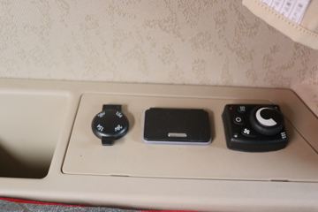 ���� �����V7�ؿ� 510���� 6X4 AMT�Զ�����ͷǣ����ͼƬ