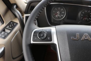 ���� �����V7�ؿ� 510���� 6X4 AMT�Զ�����ͷǣ����ͼƬ