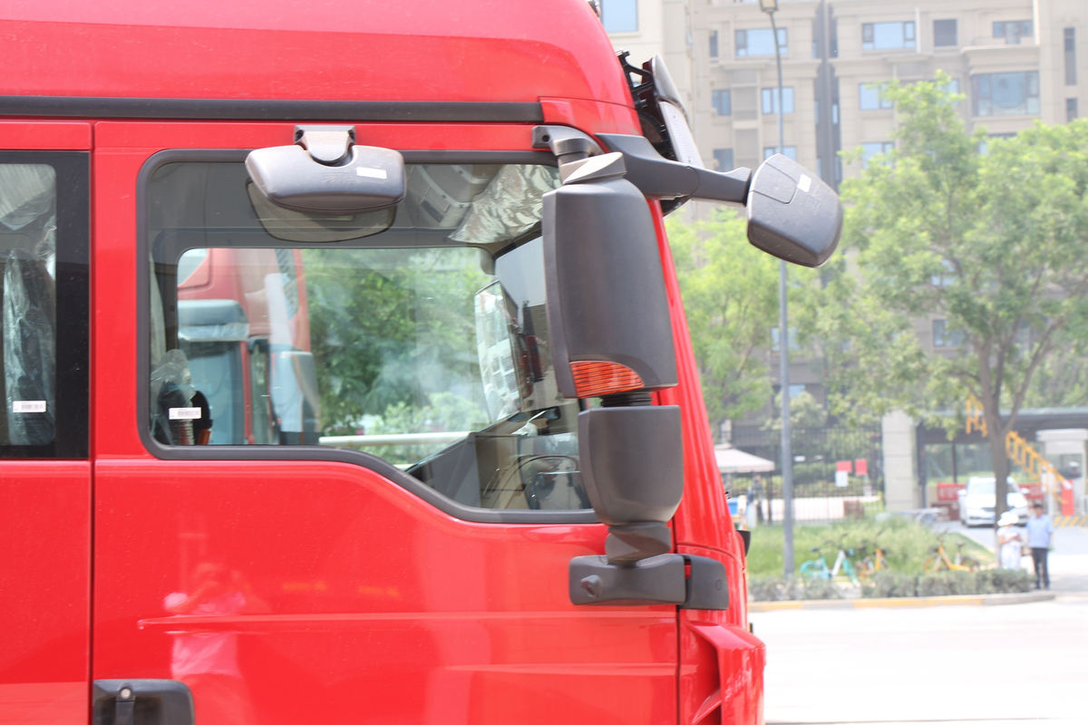 �й����� HOWO TX 250���� 4X2 6.8��AMT�Զ����������(����)���                                                