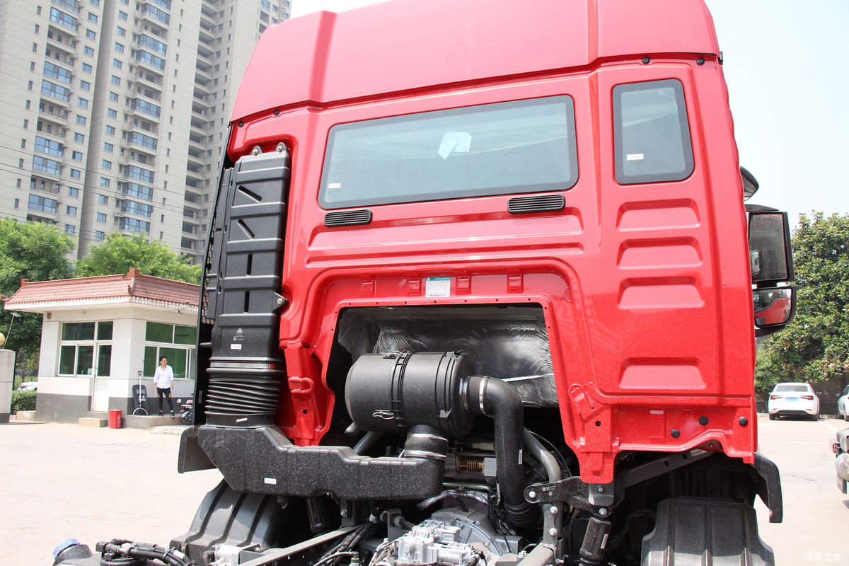 �й����� HOWO TX 250���� 4X2 6.8��AMT�Զ����������(����)���                                                