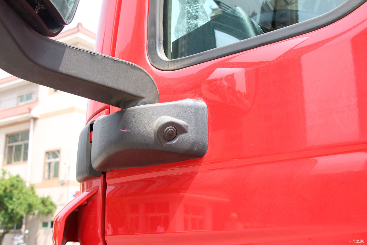 �й����� HOWO TX 250���� 4X2 6.8��AMT�Զ����������(����)���                                                
