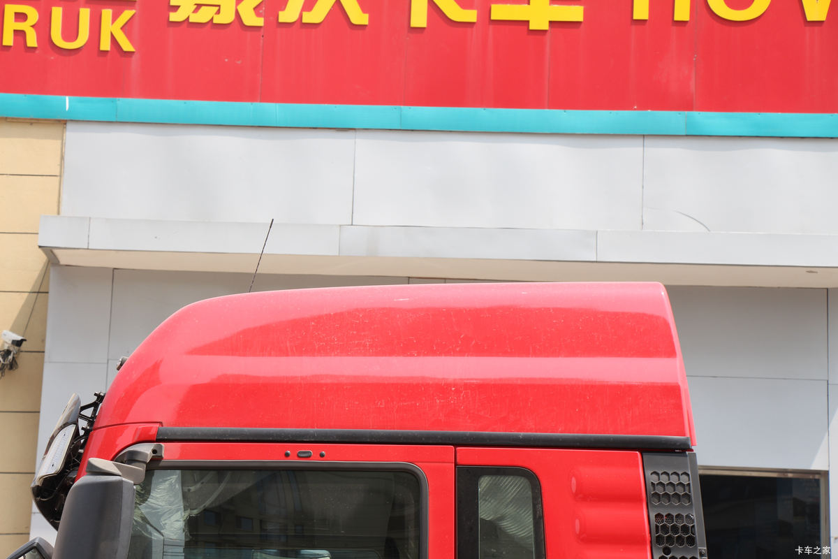 �й����� HOWO TX 250���� 4X2 6.8��AMT�Զ����������(����)���                                                