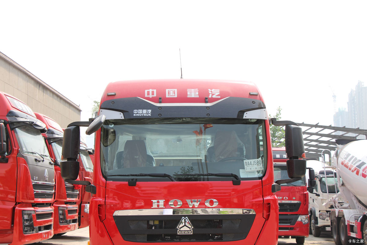 �й����� HOWO TX 250���� 4X2 6.8��AMT�Զ����������(����)���                                                