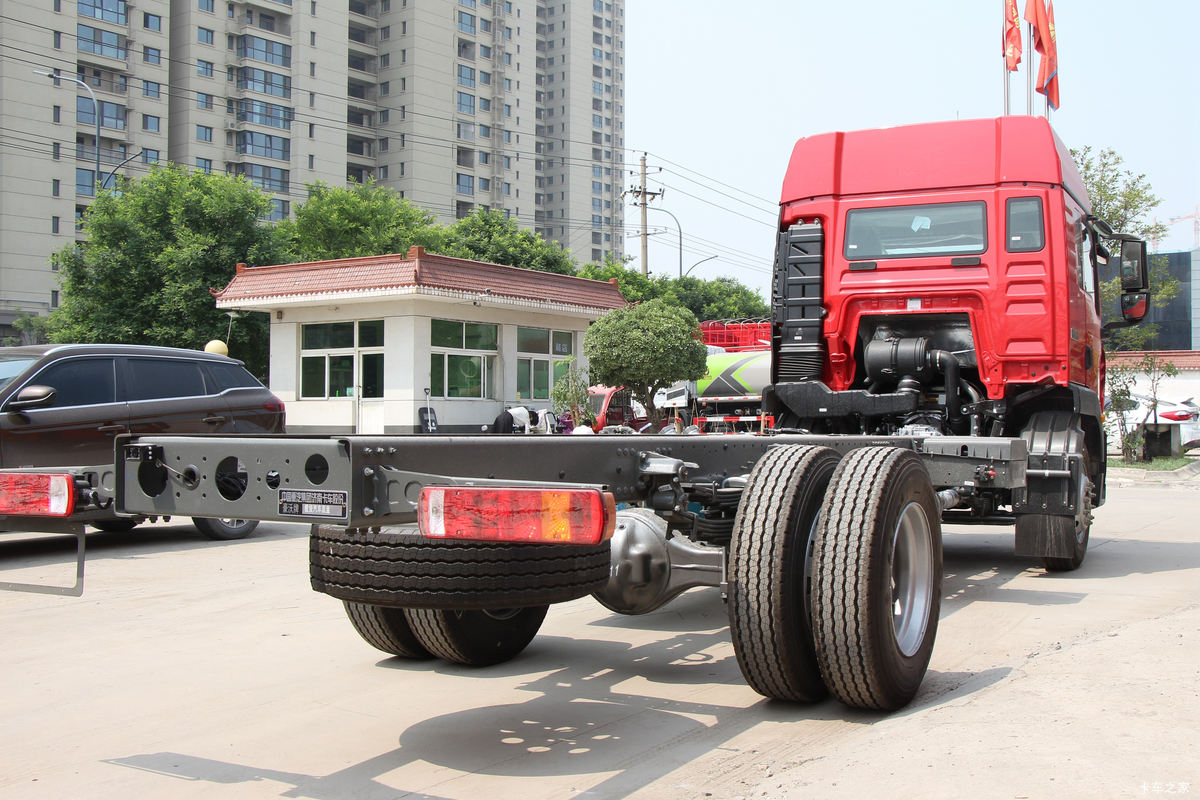 �й����� HOWO TX 250���� 4X2 6.8��AMT�Զ����������(����)���                                                
