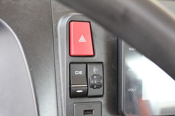й HOWO TX 250 4X2 6.8AMTԶ()(ZZ1187K501GF1)ͼƬ