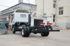 东风 多利卡D6-N 锐能版 115马力 4.09米单排厢式轻卡(国六)(EQ5041XXY5CDFAC)