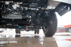 东风 多利卡D6-N 锐能版 115马力 4.09米单排厢式轻卡(国六)(EQ5041XXY5CDFAC)