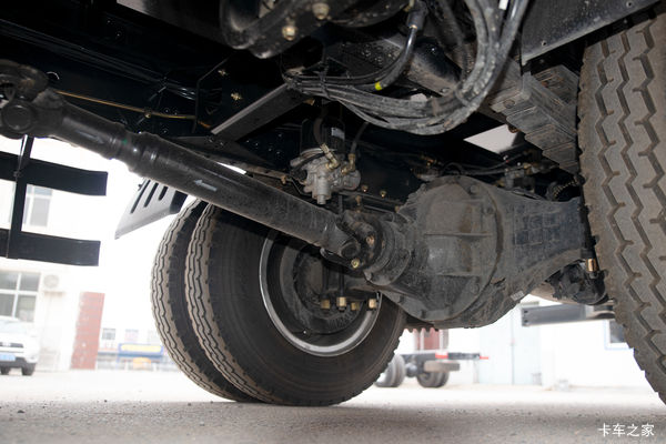 让利高达0.8万 东风多利卡D7载货车 火热促销中
