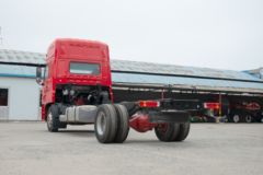 东风 多利卡D9K 230马力 4X2 6.8米栏板载货车(国六)(EQ1181L9CDG)