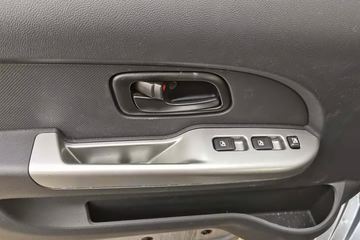 һ������ ���� ��׼�� 1.3L 91���� 2.5�׵�������΢��(����)ͼƬ