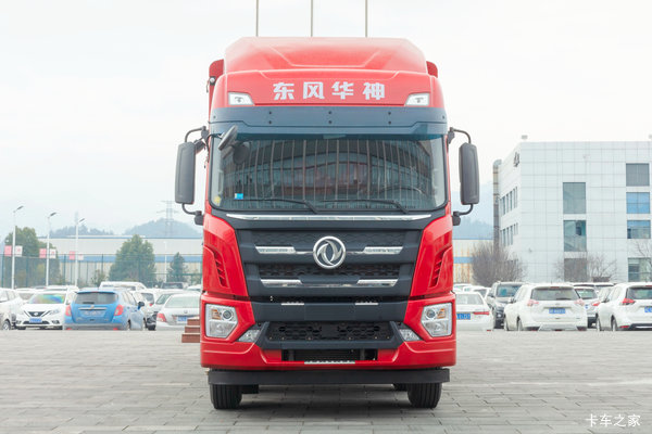 东风华神 T5 基本型 240马力 4X2 8.6米排半厢可卸式载货车(国六)(EQ5186ZKXL6D11)