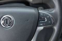 东风华神 T5 270马力 6X2 7.9米排半仓栅式载货车(EQ5251CCYL6D66)