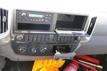 ���� ����CTS 143���� 4X2��س�(BJ5048XLC-FA)ͼƬ