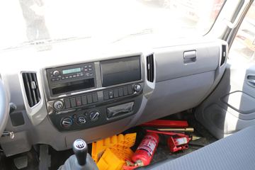 ���� ����CTS 143���� 4X2��س�(BJ5048XLC-FA)ͼƬ