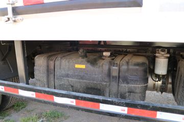 ���� ����CTS 143���� 4X2��س�(BJ5048XLC-FA)ͼƬ