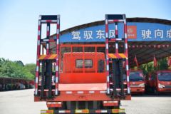 东风 多利卡D9 200马力 4X2 平板运输车(国六)