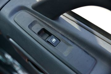 ���� ������D9K 220���� 4X2 6.8�ײ�դʽ�ػ���(����)ͼƬ