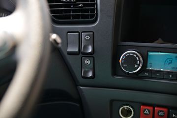 ���� ������D9K 220���� 4X2 6.8�ײ�դʽ�ػ���(����)ͼƬ