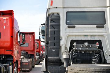 �й����� HOWO TX�ؿ� 430���� 6X4 ǣ����(����)(ZZ4257V324GF1)ͼƬ