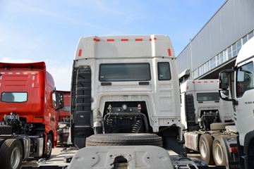 �й����� HOWO TX�ؿ� 430���� 6X4 ǣ����(����)(ZZ4257V324GF1)ͼƬ