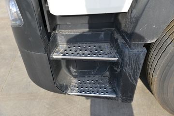 �й����� HOWO TX�ؿ� 430���� 6X4 ǣ����(����)(ZZ4257V324GF1)ͼƬ