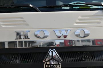�й����� HOWO TX�ؿ� 430���� 6X4 ǣ����(����)(ZZ4257V324GF1)ͼƬ