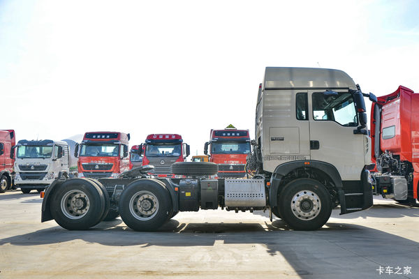 优惠2万 上海HOWO TX牵引车火热促销中