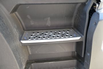 �й����� HOWO TX�ؿ� 430���� 6X4 ǣ����(����)(ZZ4257V324GF1)ͼƬ