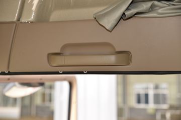 �й����� HOWO TX�ؿ� 430���� 6X4 ǣ����(����)(ZZ4257V324GF1)ͼƬ