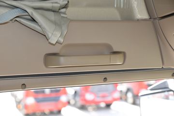 �й����� HOWO TX�ؿ� 430���� 6X4 ǣ����(����)(ZZ4257V324GF1)ͼƬ