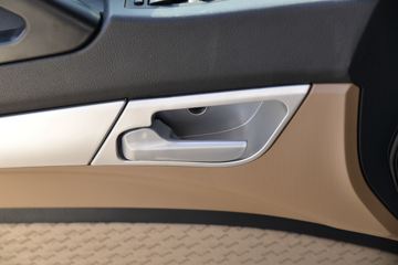 �й����� HOWO TX�ؿ� 430���� 6X4 ǣ����(����)(ZZ4257V324GF1)ͼƬ