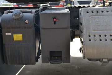 �й����� HOWO TX�ؿ� 430���� 6X4 ǣ����(����)(ZZ4257V324GF1)ͼƬ